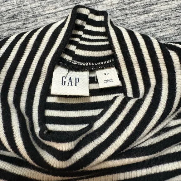 Set of Two Gap Midi Length Dresses Ladies Small - Picture 3 of 7